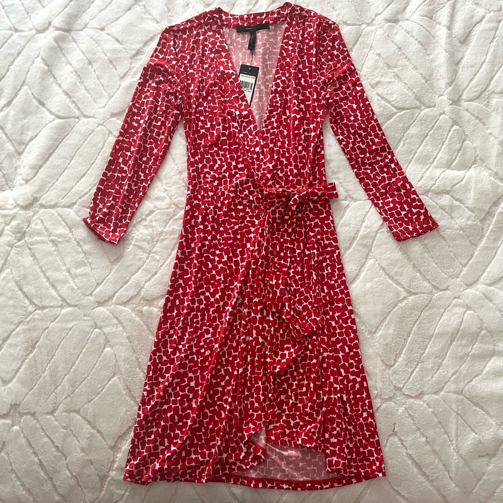 NWT BCBG MaxAzria Red and White Wrap Dress Size XS
